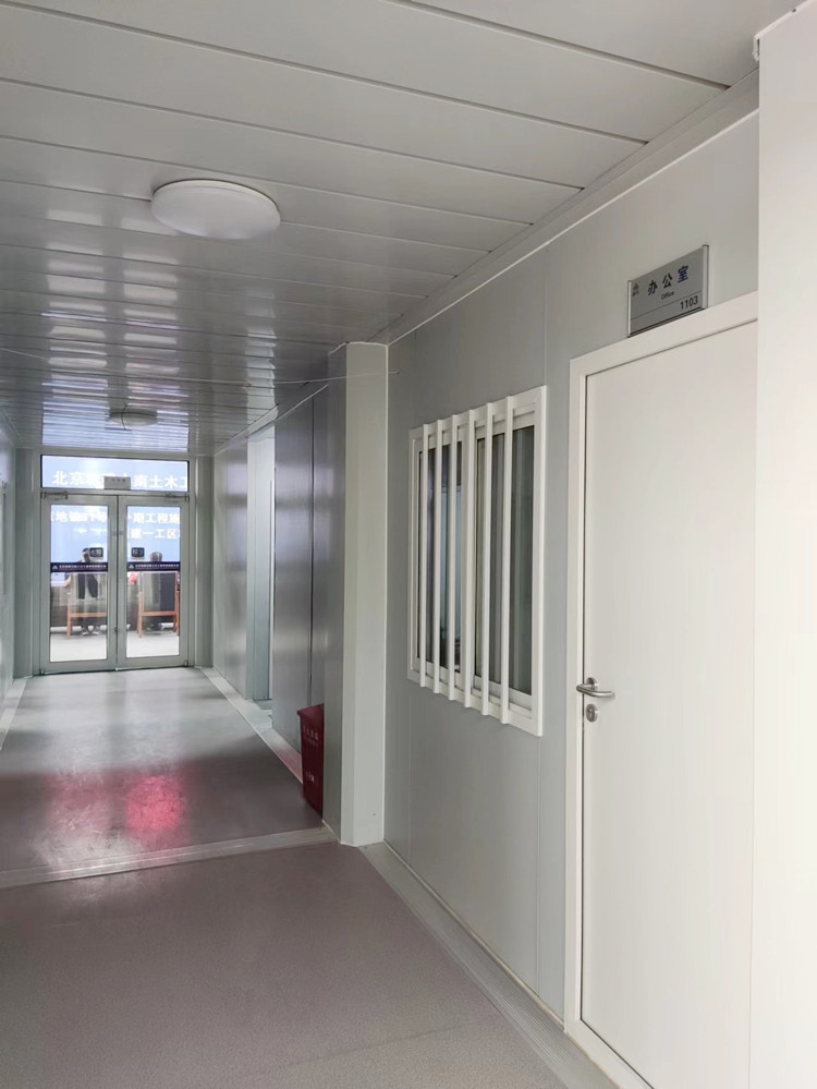 办公楼打包箱房.jpg 办公楼打包箱房.jpg