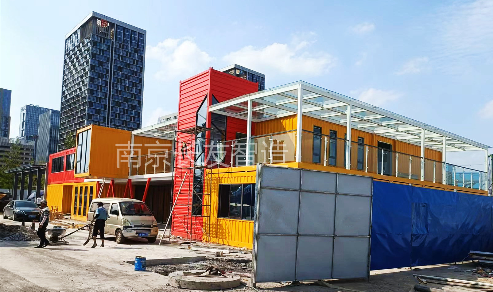 集装箱创意房屋.jpg 集装箱创意房屋.jpg